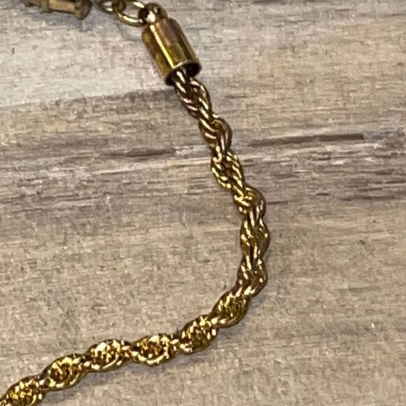 Gold Tone Rope Tennis Bracelet 71/2” Long - Picture 4 of 8